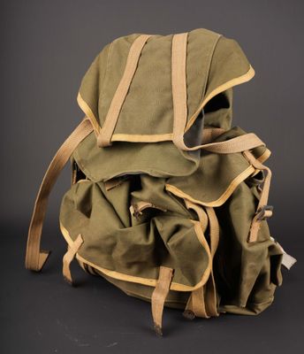 Sac à dos Bergham. En toile imperméabilisée verte.