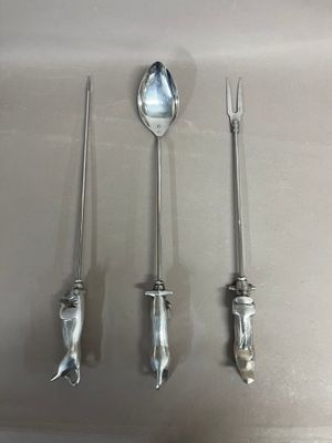 Ensemble d'ustensiles de cuisine comprenant un pic, une gran…