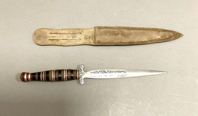 Couteau, la lame gravée de l'inscription "souvenir du mont G…