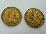 two gold sovereigns, one of which has a bust and the other of which is a bust