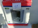 a box with a picture of a microwave on top of it