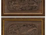 paire de plaques anciennes en bois sculpté représentant une scène de la vie à la ferme