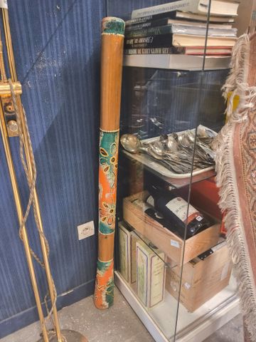 MUSIQUE - Didgeridoo en teck décoré 