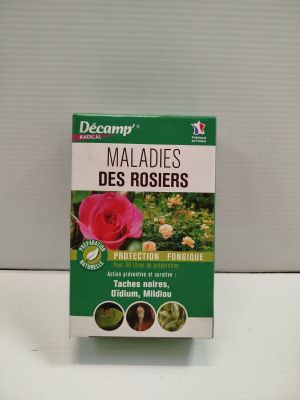 La boîte du produit est posée sur la table.