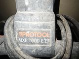 a picture of a close up of a meter on a bike