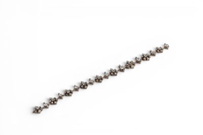 BRACELET en or jaune 750 millièmes strass et diamants, les s…