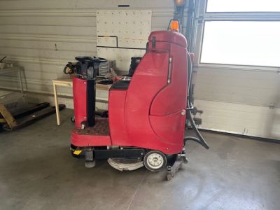 1 autolaveuse LAVASCIUGA 3 CRUBBER modèle ELAN de 2013