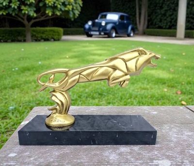 Casimir BRAU (XX), d'après Mascotte automobile en bronze pat…