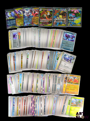 beaucoup de cartes pokemon sur la table