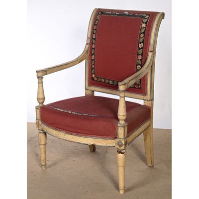 FAUTEUIL DIRECTOIRE en bois laqué à dossier légèrement incur…