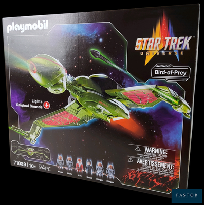une boîte contenant une maquette d'un vaisseau de Star Trek