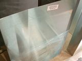 a picture of a microwave oven with a glass door