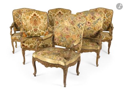 quatre chaises avec rembourrage floral rembourrage rembourrage rembourrage rembourrage rembourrage rembourrage rembourrage