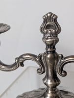 Paire de chandeliers à deux bras de lumière galbés en argent… (photo 3)
