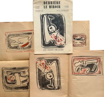 Plusieurs livres illustrés sont empilés les uns sur les autres