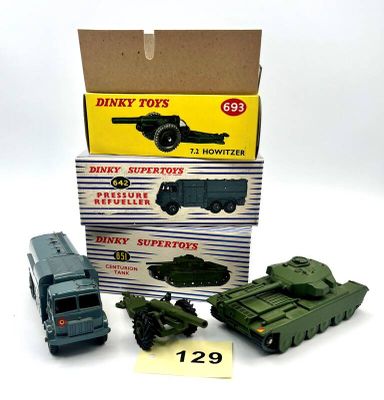 DINKY TOYS – Grande Bretagne Réunion de trois véhicules : -C…