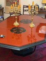 Table de salle à manger, le plateau octogonale, laquée rouge… (photo 2)