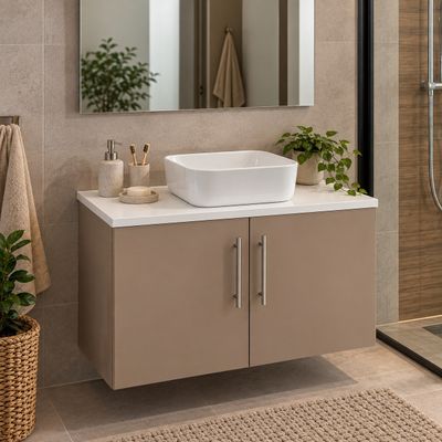 une salle de bains équipée d'un lavabo, d'un miroir et d'une douche