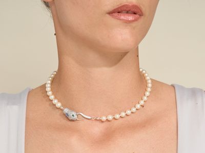 Collier d'un rang de perles de culture Acoya, le fermoir à m…