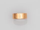 une bague en or 18 carats