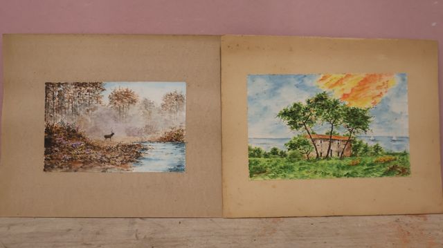 Deux aquarelles monogrammées SV à droite