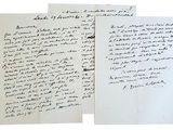 trois lettres tirées d'une lettre écrite à l'encre noire sur du papier blanc