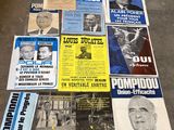 beaucoup d'anciennes affiches politiques par terre