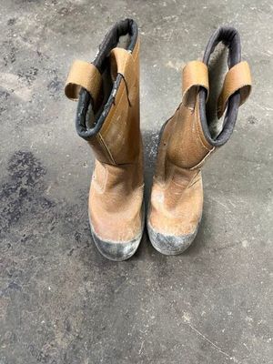1 paire de bottes pour hommes - taille 42