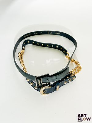 collier pour chien en cuir noir avec une chaîne dorée et des clous