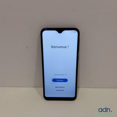l'arrière d'un Samsung S9 noir avec un bouton bleu sur l'écran