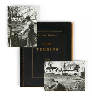 une photo en noir et blanc de deux livres sur fond blanc
