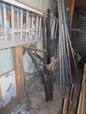 a picture of a room that has a bunch of items in it