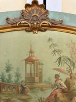 Dessus de porte en bois laqué vert et doré à décor de coquil… (photo 2)