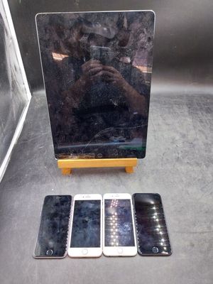 4 Iphones (pour pièces ou à réparer) dont Iphone 6 et Iphone…