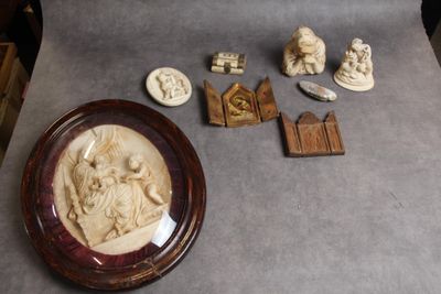 a plate with a picture of a man and a woman on it