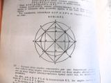 un livre ouvert dans lequel figure l'image d'une étoile