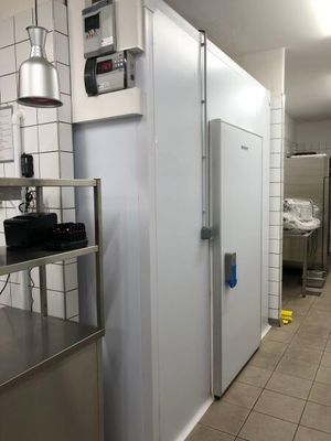 -1 chambre froide en 2 cellules (froid négatif et froid posi…