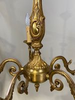 Paire de lustres en laiton à cinq bras de lumière, le fût à … (photo 2)