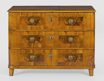 une image représentant une commode en bois avec des tiroirs de chaque côté