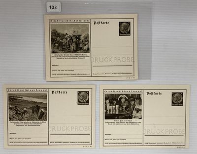trois cartes postales sur lesquelles figurent des photos en noir et blanc de personnes
