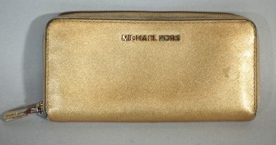 MICKAEL KORS Pochette en tissu doré