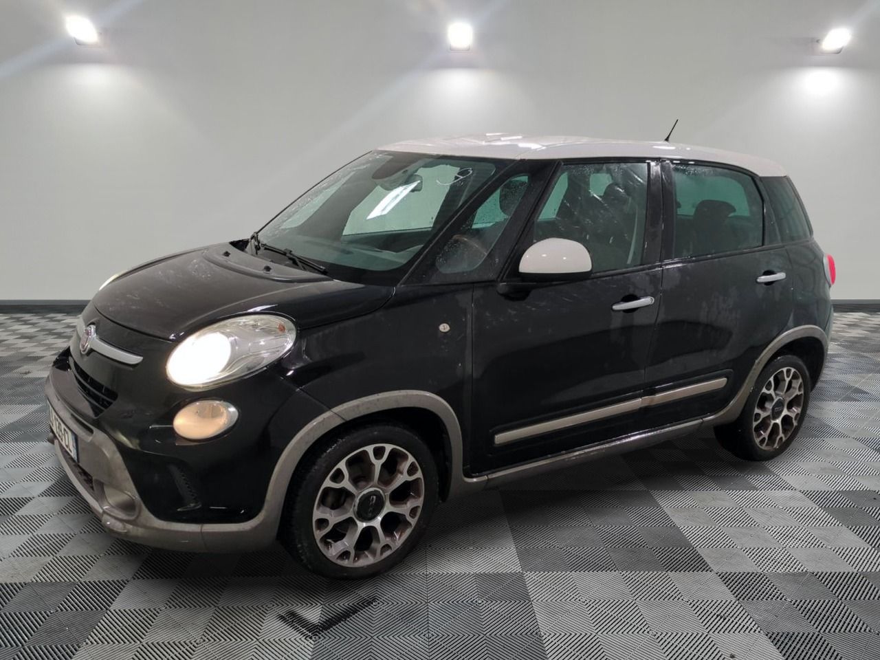 FIAT - 500L 1.6 MULTIJET 16V 105 CH S/S TREKKING - GO - Mise…
