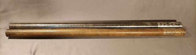 Un lot de barreaux (rayés non chambrés). Longueur 91 calibre 375 