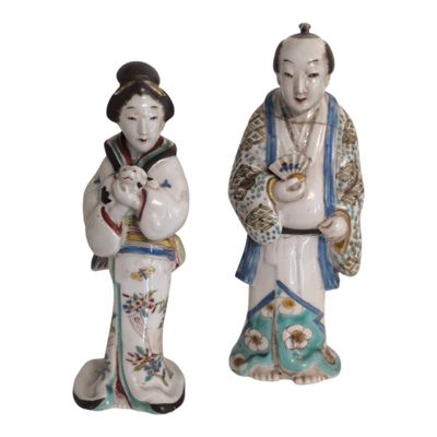 CHINE Paire de sujets figurant chacun un personnage