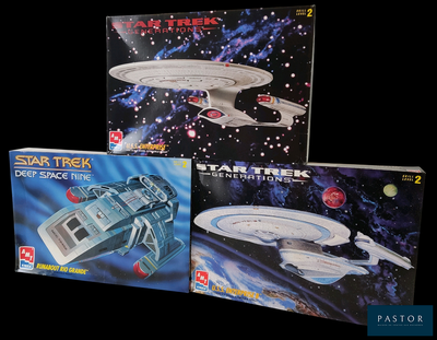 trois livres « Star Trek » exposés sur un fond noir
