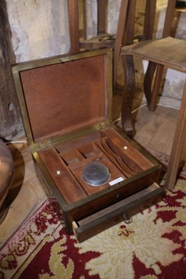 Coffret à lettre de voyage en placage de loupe et filets de … - Photo 1