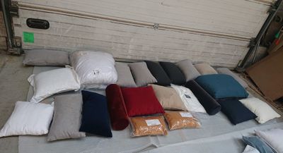 Box de 24 coussins diverses tailles et coloris en lin, coton…