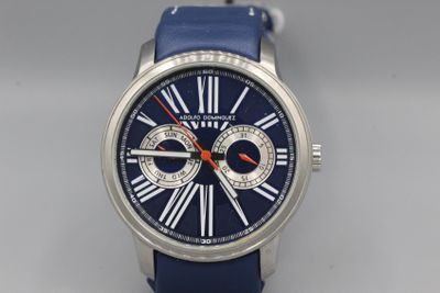 une image d'un gros plan d'une montre-bracelet avec des chiffres romains