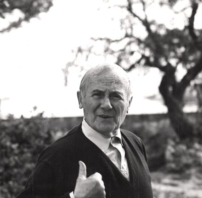 Daniel Frasnay. Joan Miró dans son atelier à Barcelone.