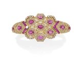 une bague en saphir rose et diamant